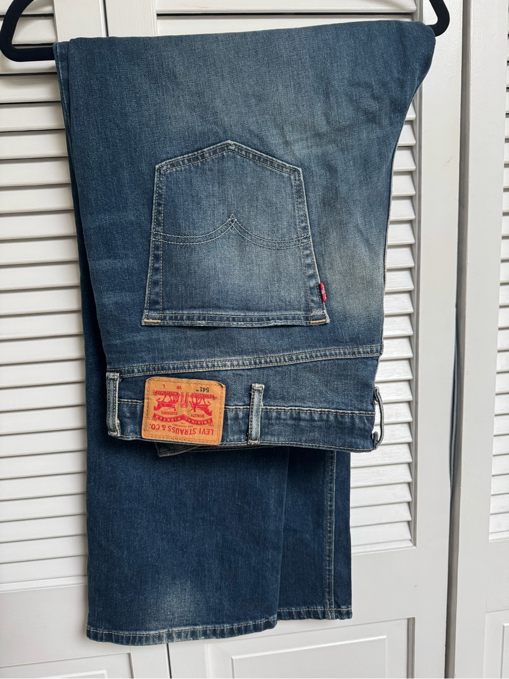 Levi's Men's Indigo Relaxed Straight Jeans size 44 x 32